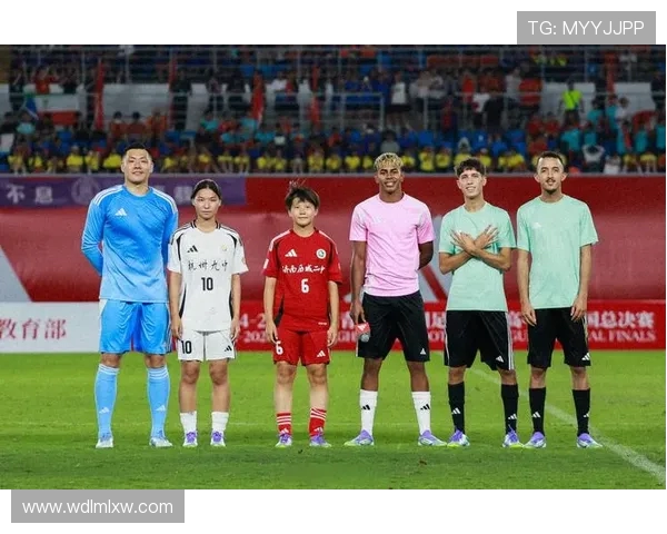 国足新星闪耀国际赛场助球队逆转夺冠点燃全国球迷激情