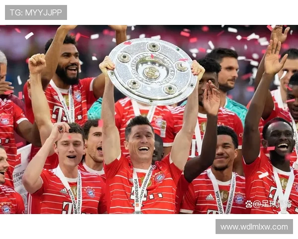 巅峰对决拜仁慕尼黑与皇家马德里的激情碰撞海报解析 巅峰对决拜仁慕尼黑与皇家马德里的激情碰撞海报解析